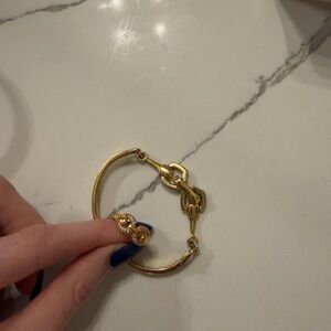 Kendra Scott Gold Bracelet with Chain Detail